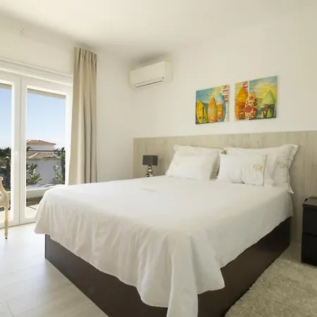 Bellevue Villa *